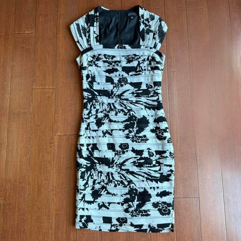 Adrianna Papell Gray and Black‎ Bodycon